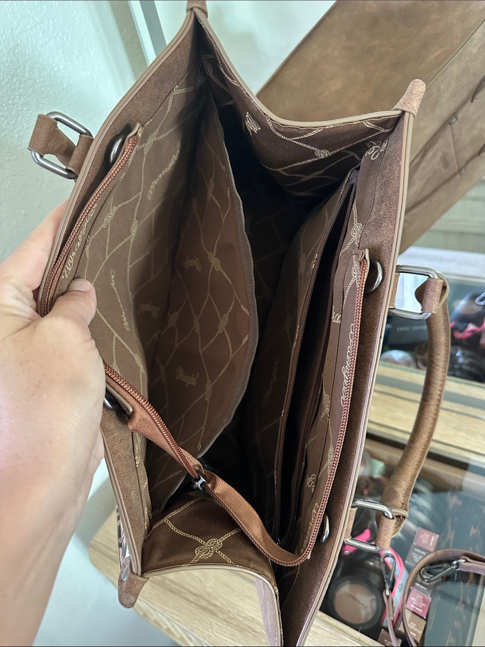 Wrangler Leopard Print Tote in Brown and Black used maybe 3 times! - Picture 3 of 9